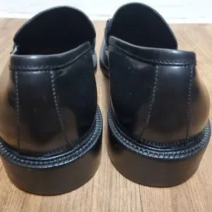 Vintage Gucci men\'s slip-on black leather shoes w/ silver horse bit logo 9 D VINTAGE GUCCI MENS BLACK LEATHER slip-on W/ SILVER HORSEBIT  main image 4